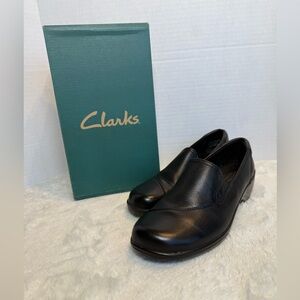 Clarks bendables May Poppy size 8.5 black leather slip-ons